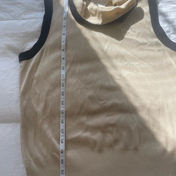 Exclusively Misook Sleeveless Cowl Neck Knit Top in Beige & Black Trim – Size L - Picture 8 of 8